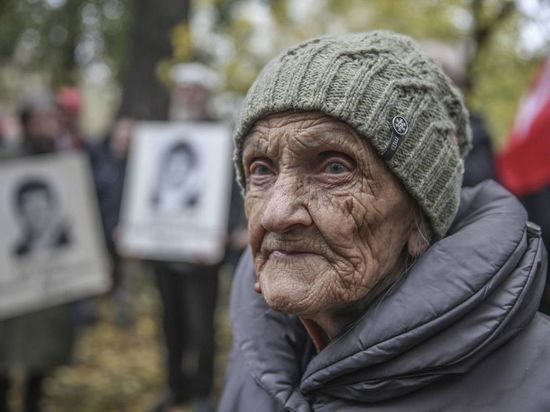 Русские пенсионерки в Латвии умерли от страха перед депортацией из-за незнания латышского