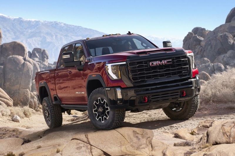 Пикап-тяжеловес GMC Sierra HD получил версии AT4X и AEV Edition